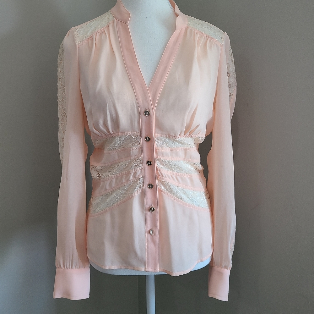 BEBE BLUSH PINK LACE TOP SIZE SMALL